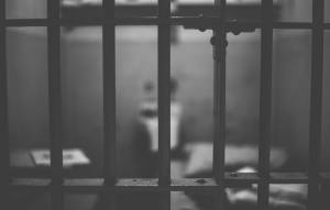 刑满释放后案底是否可以消除？